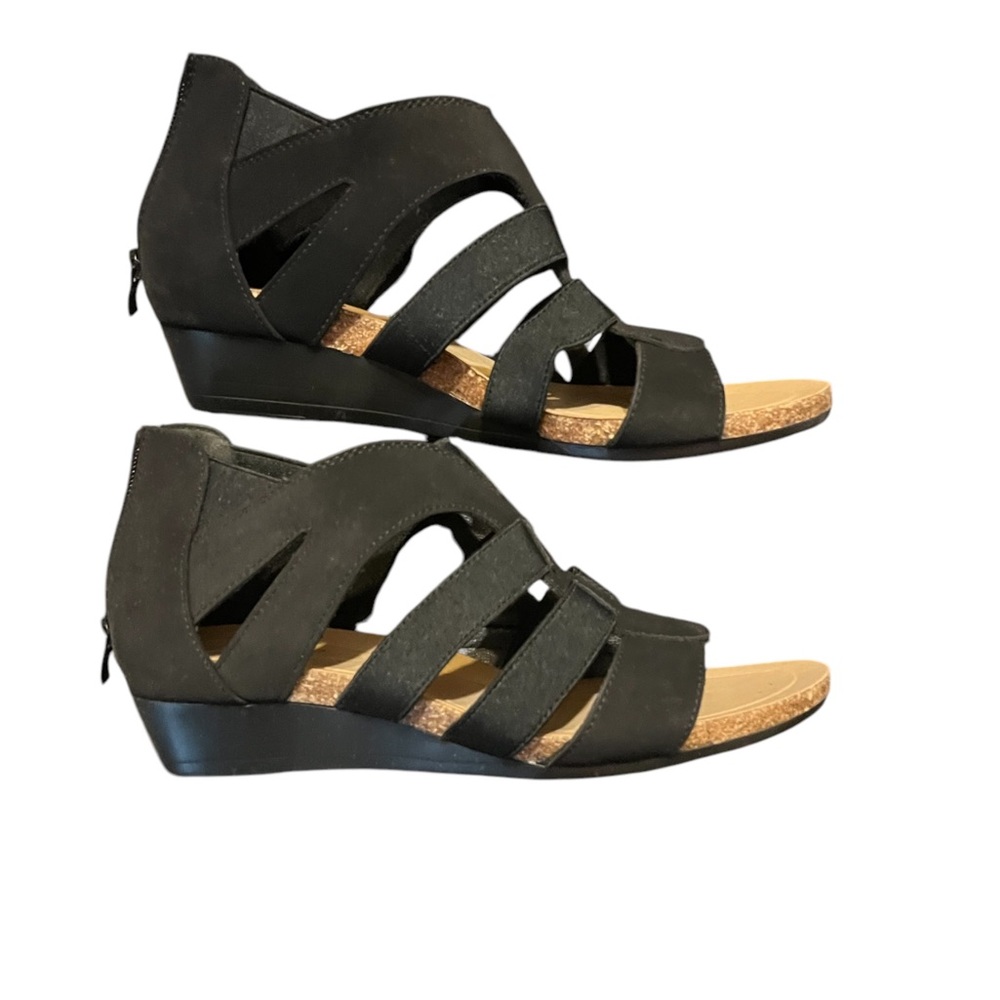 Black Strappy Sandals with Beige Sole - Picture 2 of 5